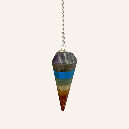Péndulo de los siete chakras con piedras naturales facetadas