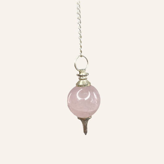Péndulo Mermet de cuarzo rosa con su cadena metálica