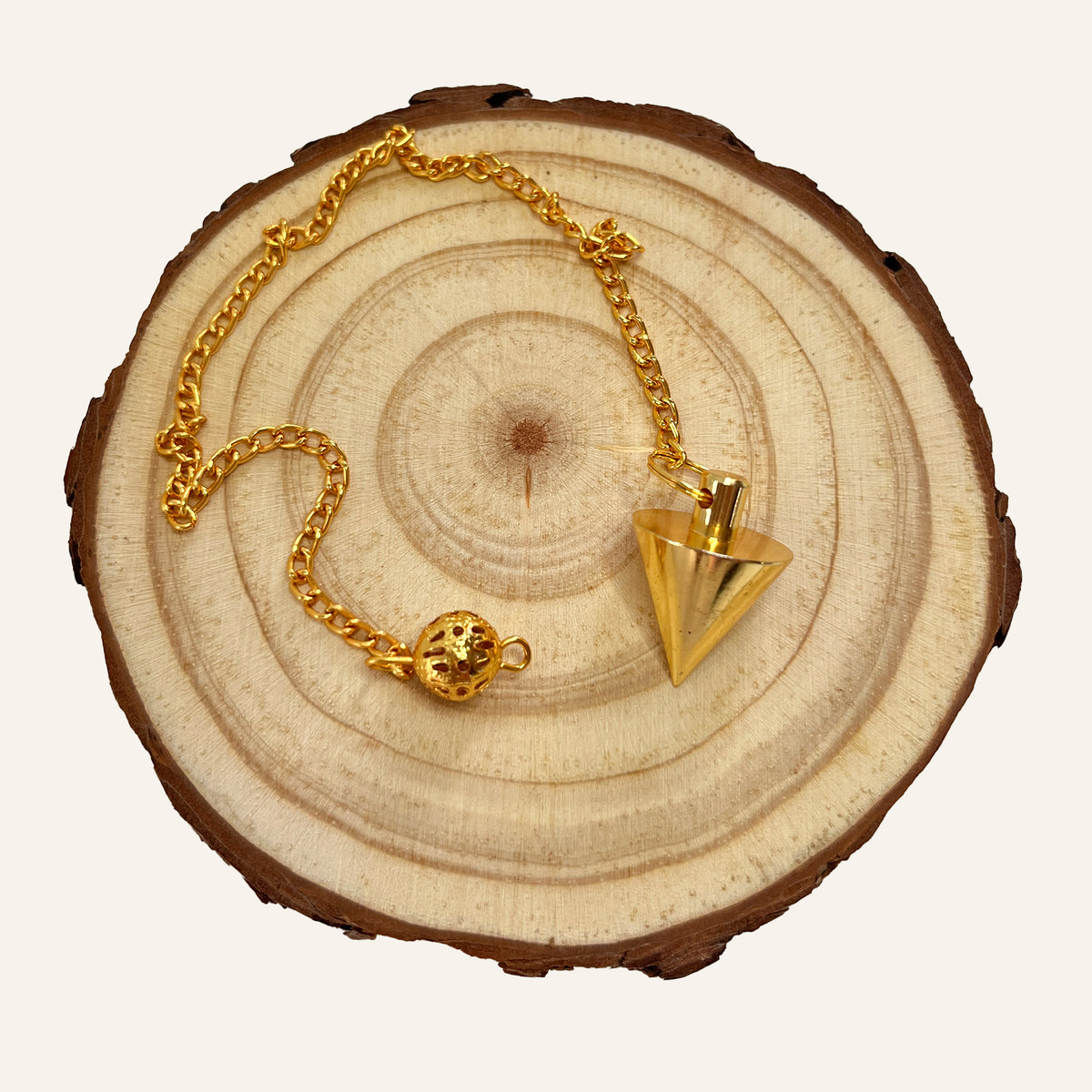 Péndulo cono de metal pequeño con cadena dorado